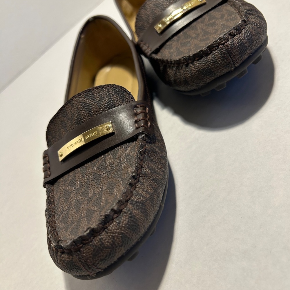 Michael Kors Everett Loafer Women's Leather/Brown/Gold Metallic Logo Size 9.5